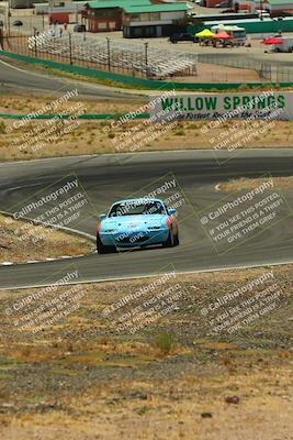 media/May-31-2025-CalClub SCCA (Sat) [[2c1a04e1ee]]/Qualifying/Group 5/Turn 4/